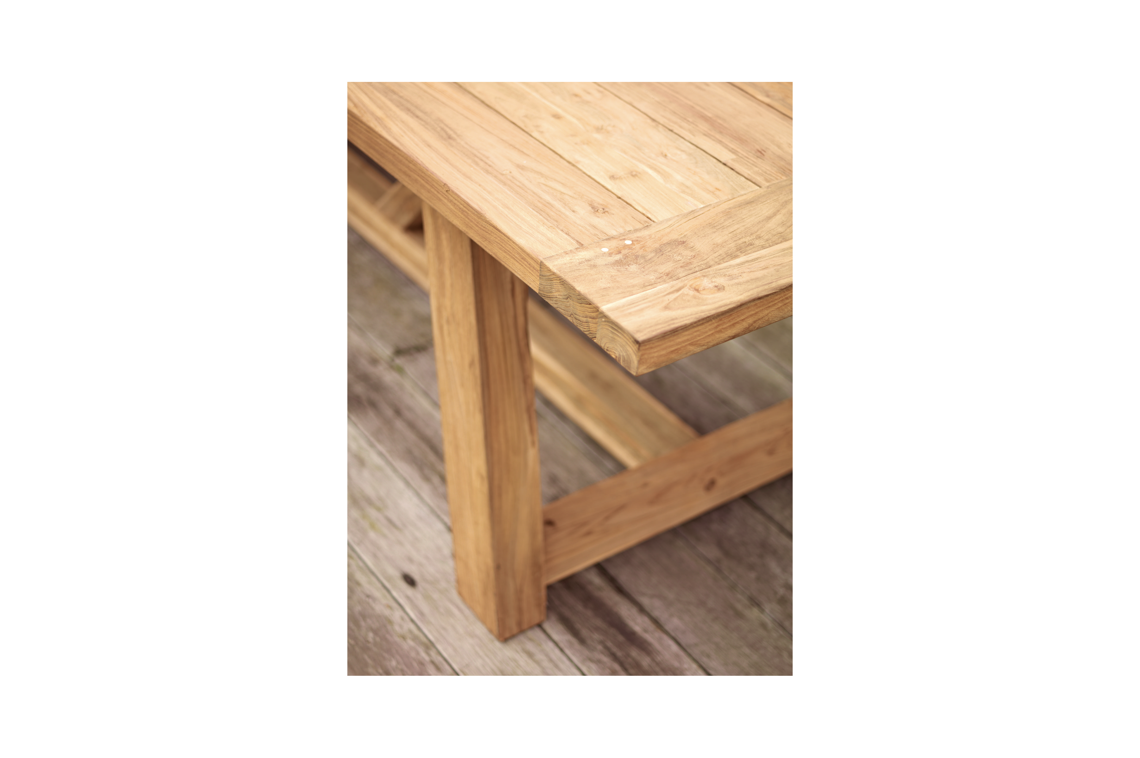 Beauville tuintafel in gerecycleerde teak - L 330 x B 100 x H 76 cm