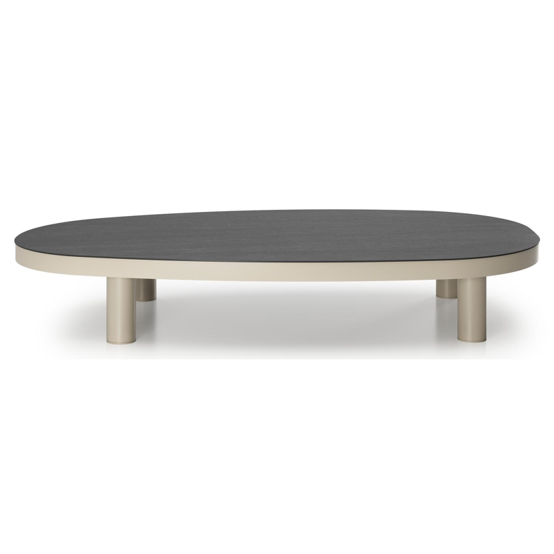 Table de basse Donato organique en aluminium beige et céramique pleine Basalt Black - Lg. 151 x Lrg. 90 x Haut. 24.5 cm