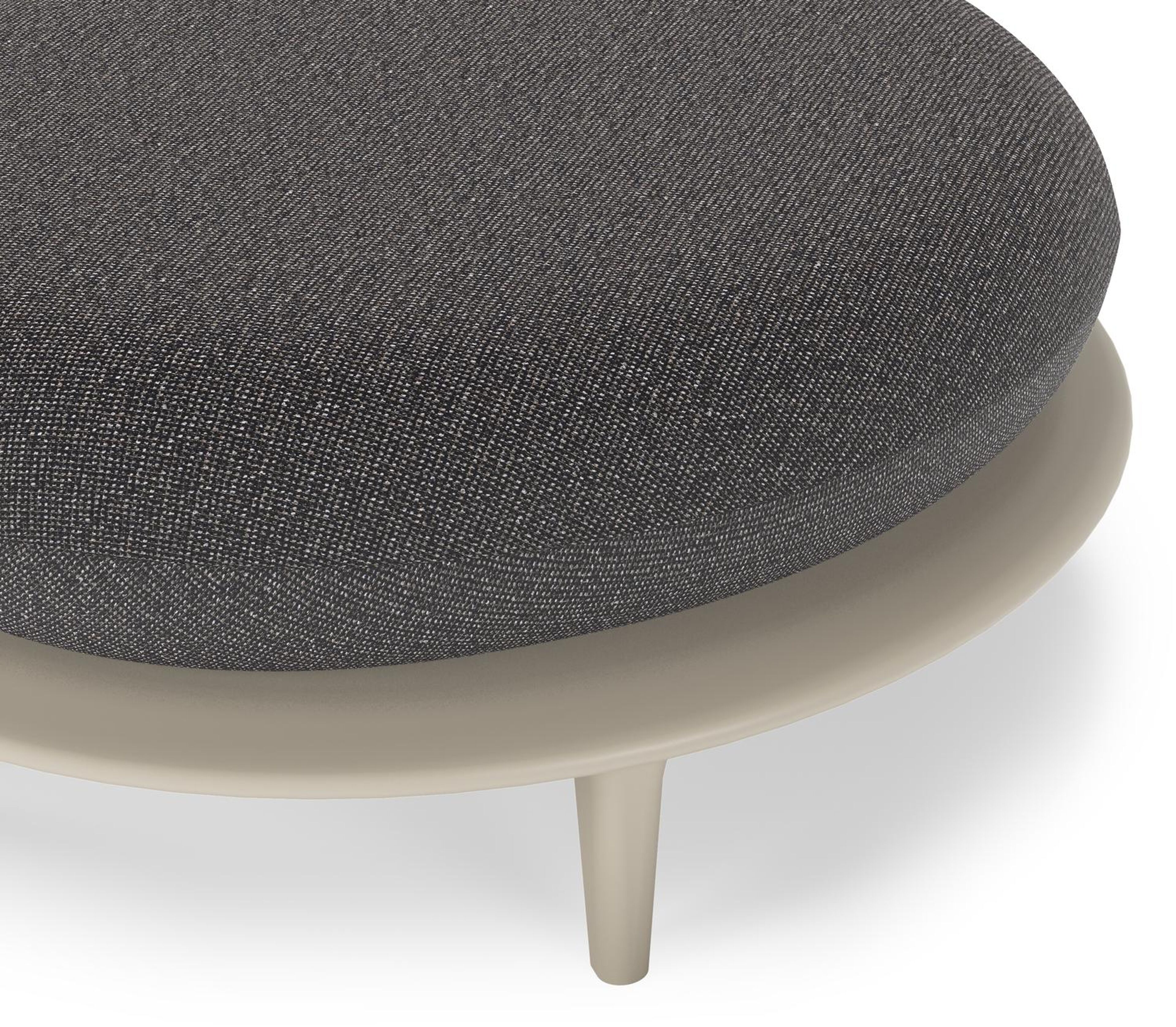 Pouf Bomero en aluminium beige et coussins en all weather solica firenze tunder