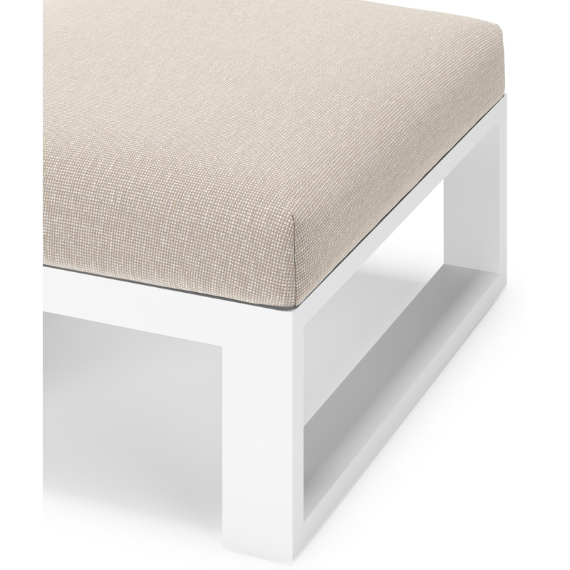Pouf Verato en aluminium blanc et coussins en all weather sunbrella® luxe slow farafra