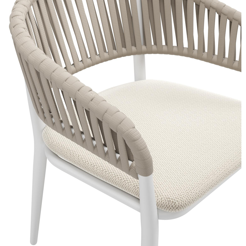 Tolfa stapelbare tuinstoel in wit aluminium en beige verticaal geweven luxe vlakke brede rope met stoelkussen in All Weather Sunbrella® Luxe Lopi Marble