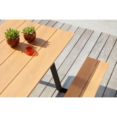 Altura picknicktafel in zwart aluminium en polywood tafelblad - L 220 x B 174 x H 74 cm