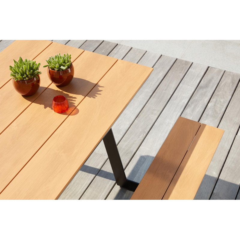 Altura picknicktafel in zwart aluminium en polywood tafelblad - L 220 x B 174 x H 74 cm