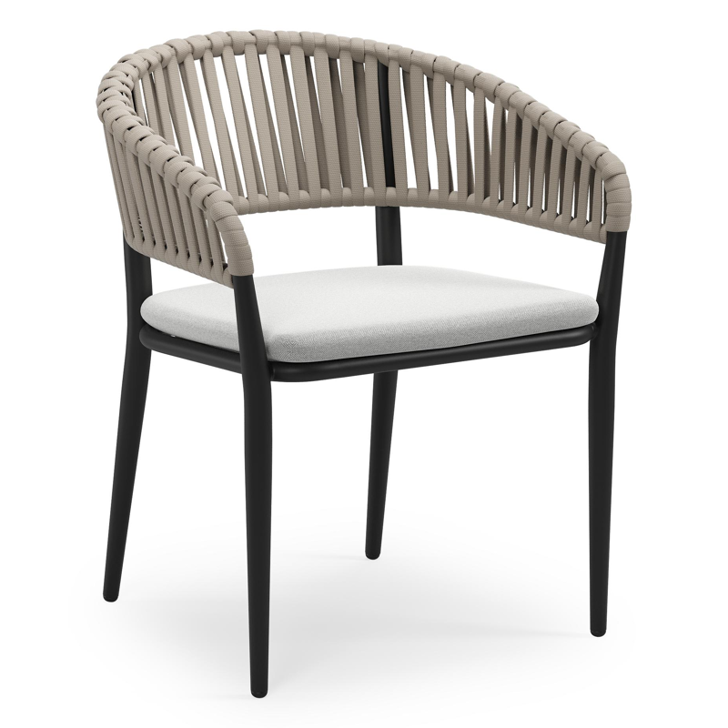 Tolfa stapelbare tuinstoel in zwart aluminium en beige verticaal geweven luxe vlakke brede rope met stoelkussen in All Weather Sunbrella® Luxe Natte Grey Chine