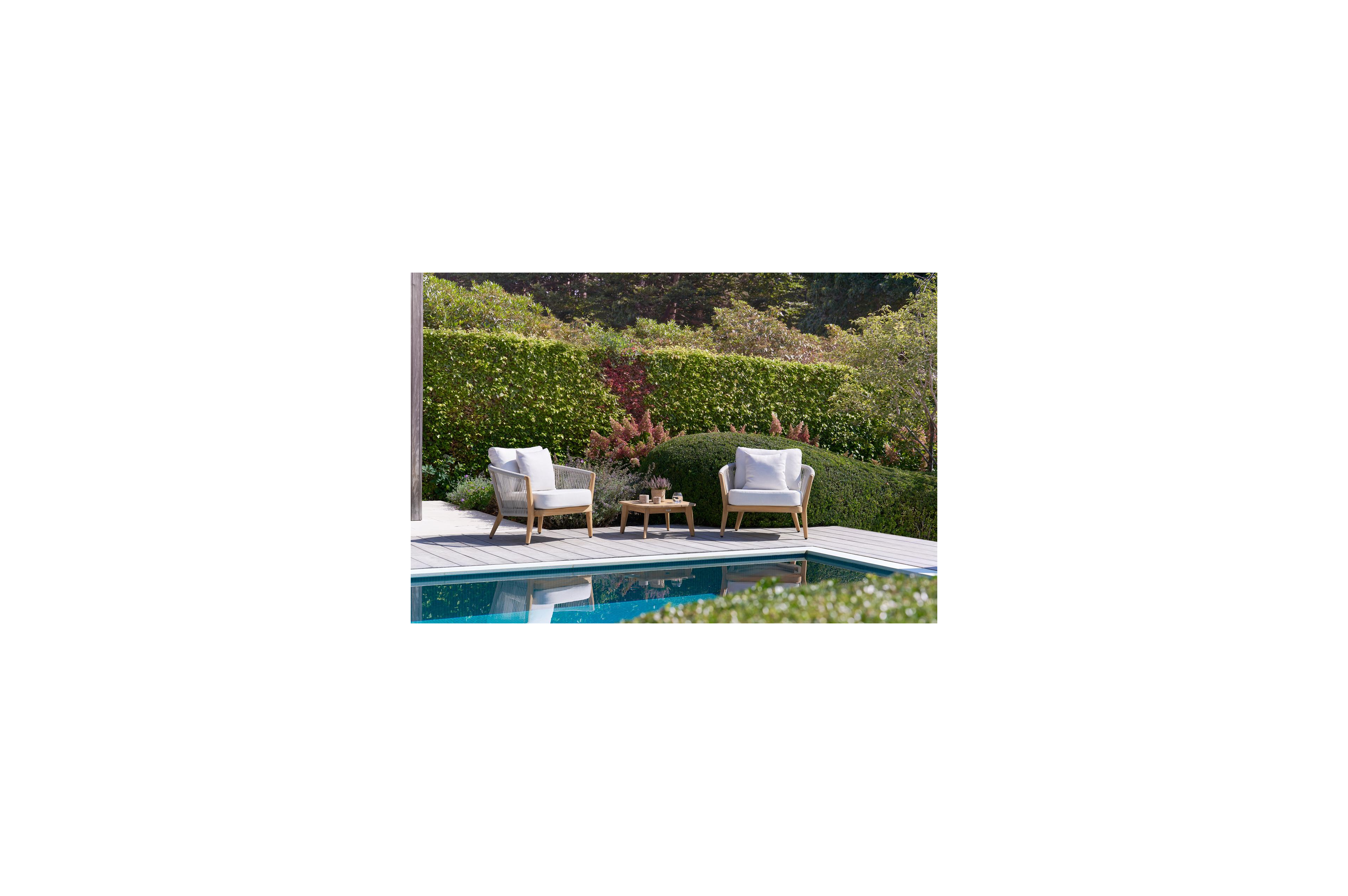 Lacrima bijzettafel in teak - L 60 x B 60 x H 30 cm