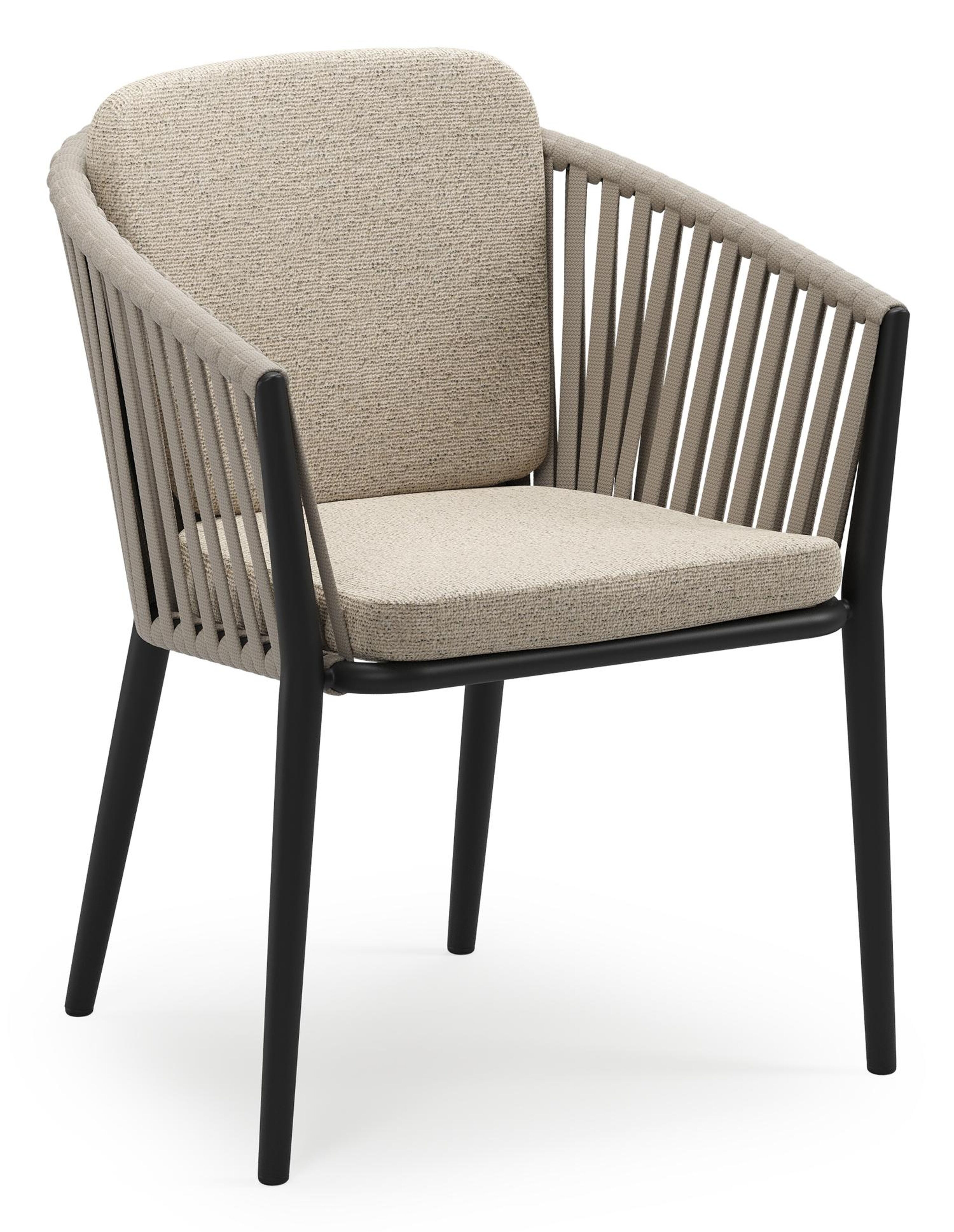 Orso stapelbare tuinstoel in zwart aluminium en beige verticaal geweven luxe vlakke brede rope met stoelkussen in All Weather Cosytica Marbella Beige
