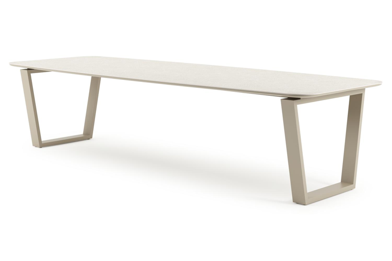 Table de jardin Pagino forme de bateau en aluminium beige et céramique pleine Shilin Lg. 315 x Lrg. 115 x Haut. 73 cm