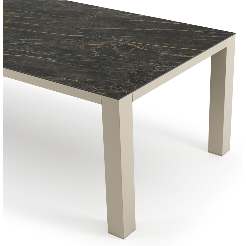 Table de jardin Nano rectangulaire en aluminium beige et céramique pleine Black Obsession - Lg. 280 x Lrg. 110 x Haut. 75 cm