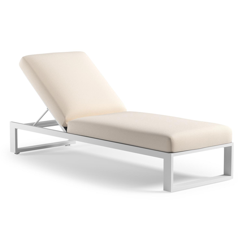Verato verstelbaar ligbed in wit aluminium met lopi snow all weather Sunbrella® luxe kussen