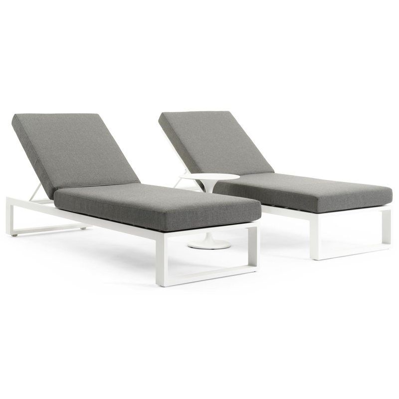 Set van 2 verstelbare Verato ligbedden in wit aluminium met wit aluminium bijzettafel