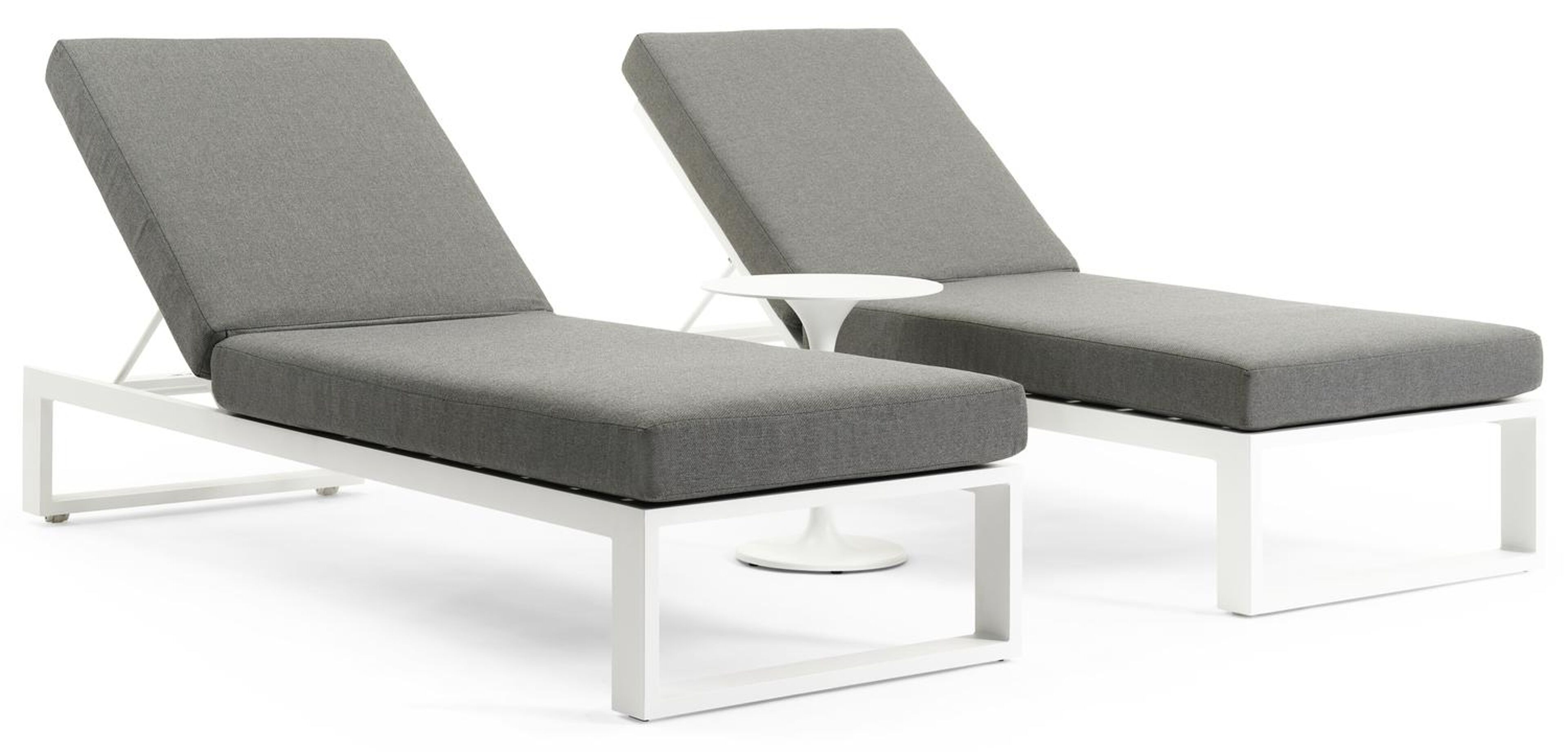 Set van 2 verstelbare Verato ligbedden in wit aluminium met wit aluminium bijzettafel