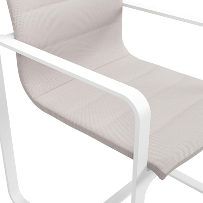 Atessa tuinstoel in wit aluminium en beige luxe textilene
