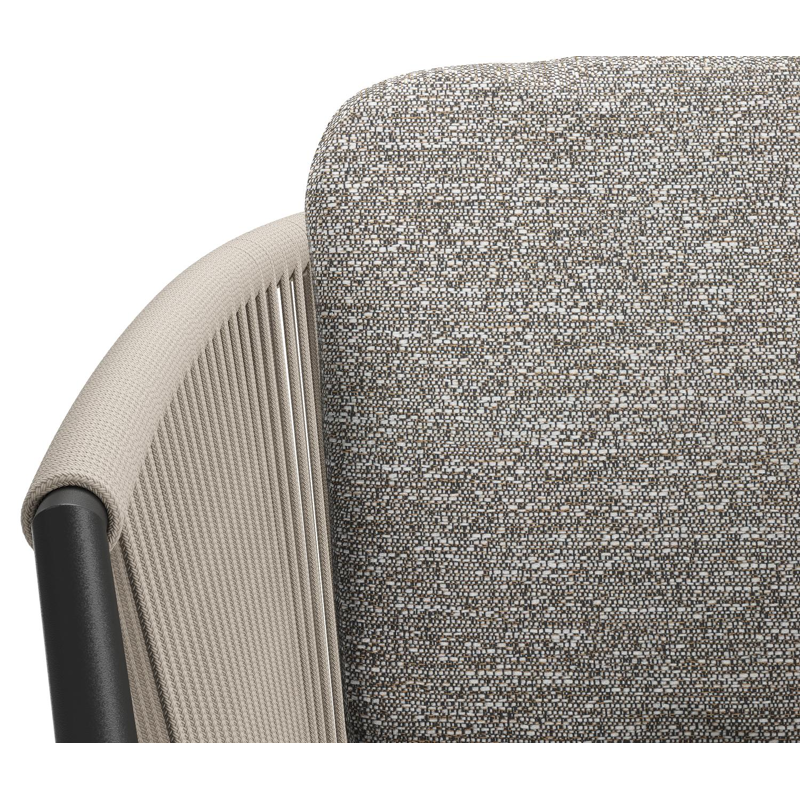 Orso tuinstoel in zwart aluminium en beige verticaal geweven ronde rope met luxe zitkussen in All Weather Sunbrella® Luxe Tundra Pepper