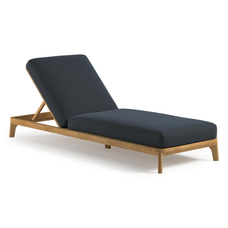 Orso verstelbaar ligbed in teak met heritage indigo all weather Sunbrella® luxe kussen