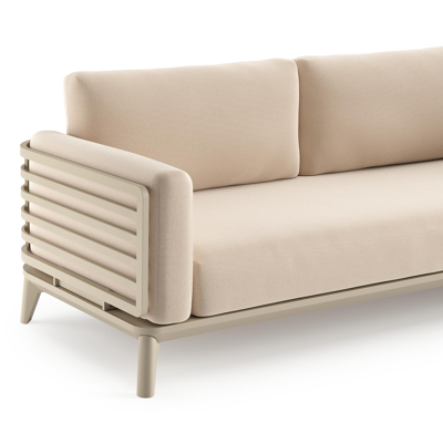 Mosa loungeset in beige aluminium met natte linen chalk all weather sunbrella® premium kussens en loungetafel