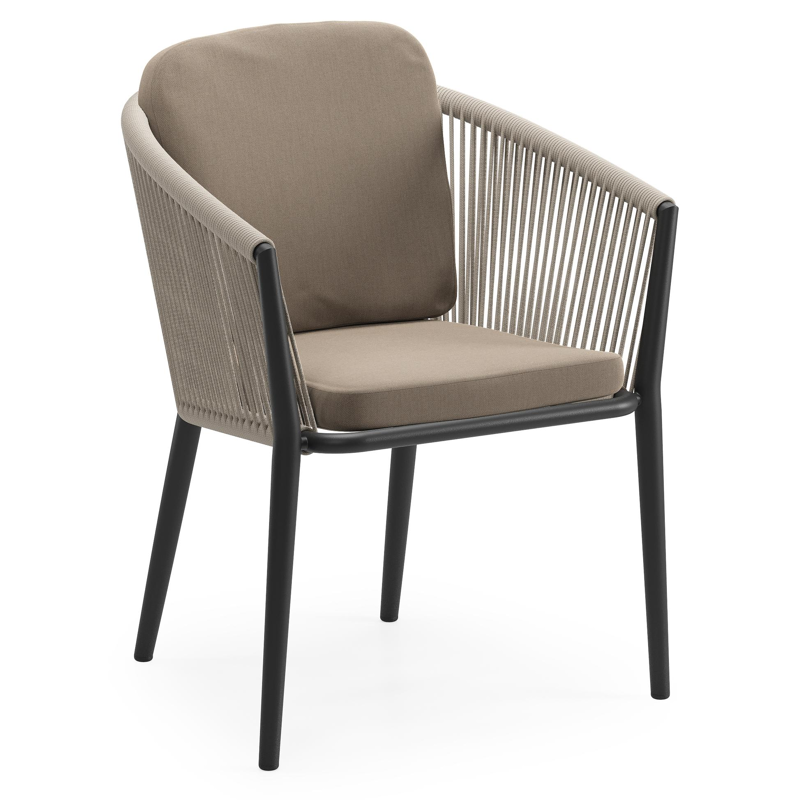 Orso tuinstoel in zwart aluminium en beige verticaal geweven ronde rope met luxe zitkussen in All Weather Sunbrella® Luxe Natte Heather Grey