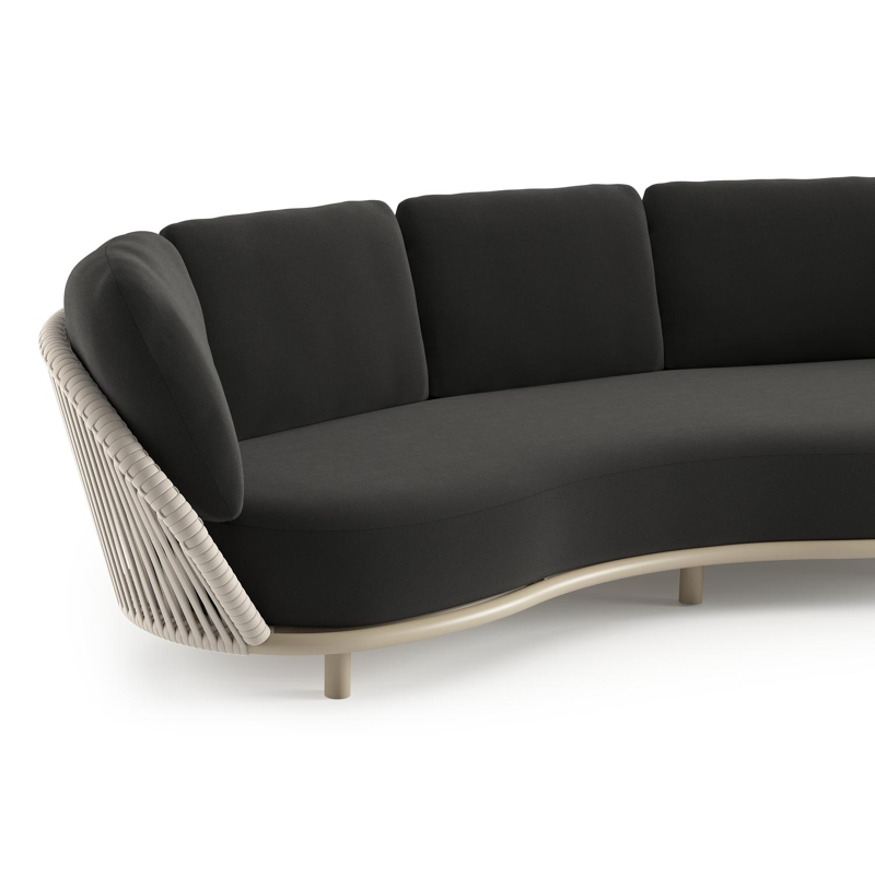 Lupino loungebank in beige aluminium en beige verticaal geweven luxe vlakke brede rope met natte sooty all weather sunbrella® luxe kussen