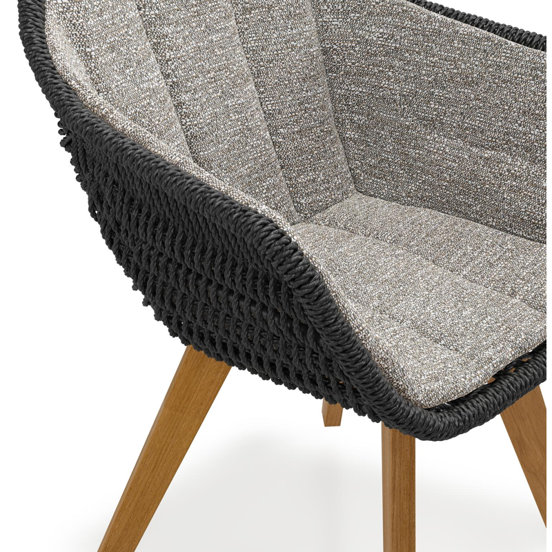 Pagino tuinstoel in teak en zwart ronde wicker met zitkussen in All Weather Sunbrella® Luxe Tundra Pepper