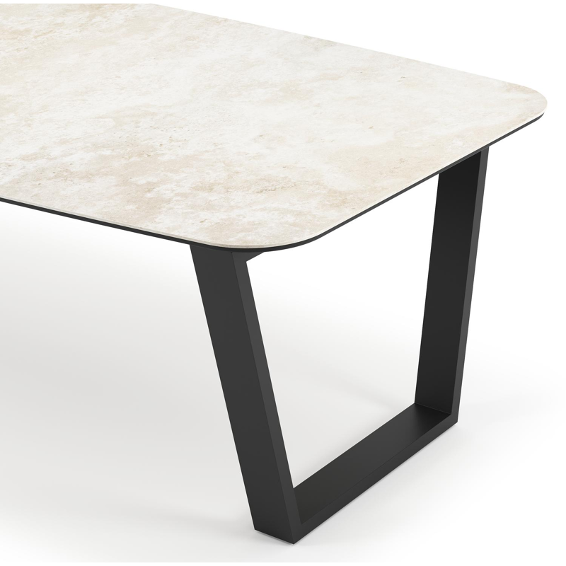 Table de jardin Pagino forme de bateau en aluminium noir et céramique pleine Rapolano Lg. 255 x Lrg. 115 cm