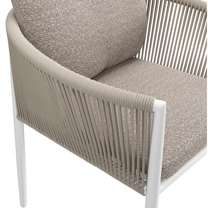 Organo tuinstoel in beige aluminium en beige verticaal geweven ronde rope met stoelkussen in All Weather Sunbrella® Luxe Wander Manioc