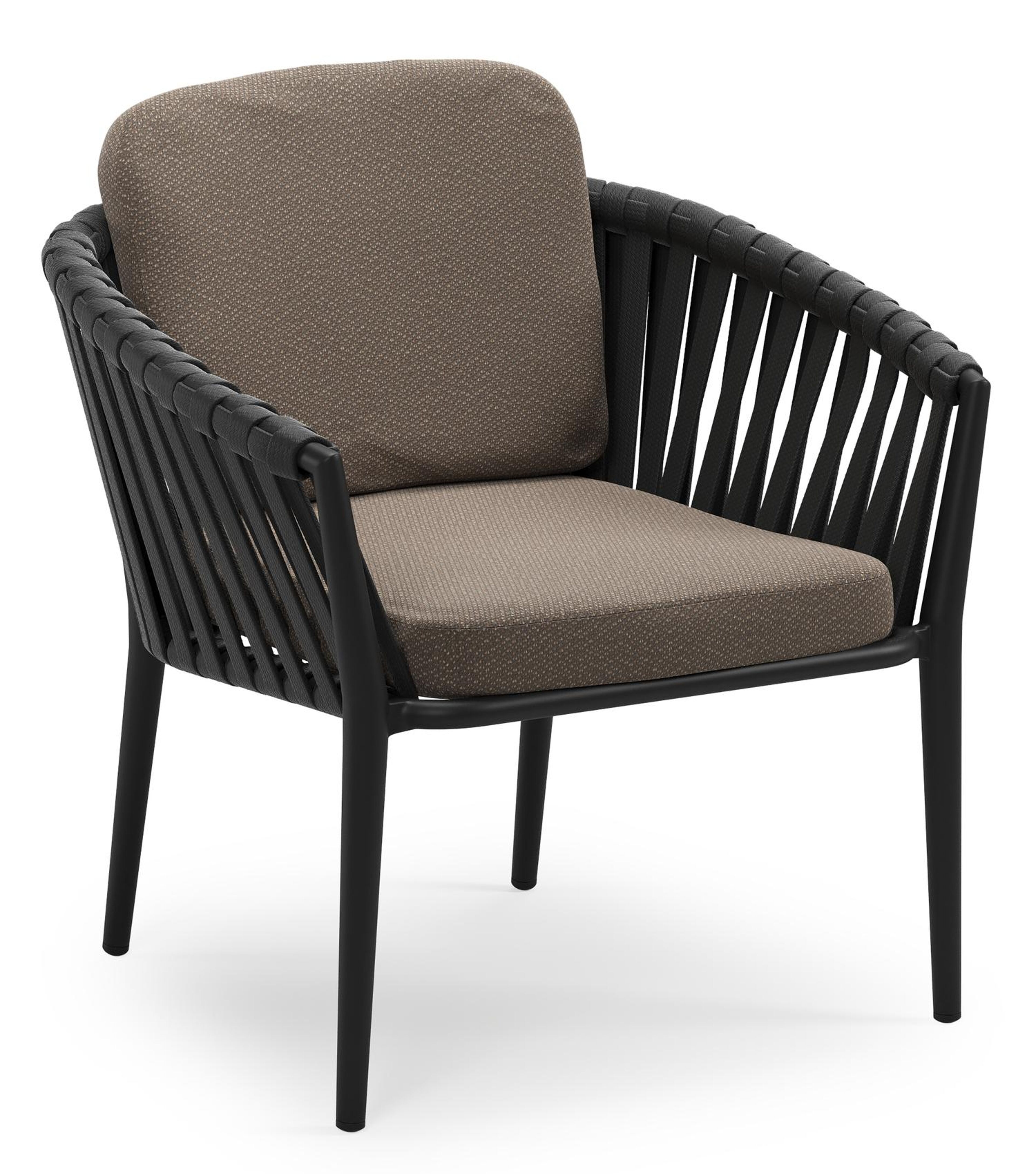 Orso low dining tuinstoel in zwart aluminium en zwart verticaal geweven luxe vlakke brede rope met stoelkussen in All Weather Sunbrella® Luxe Lopi Coconut