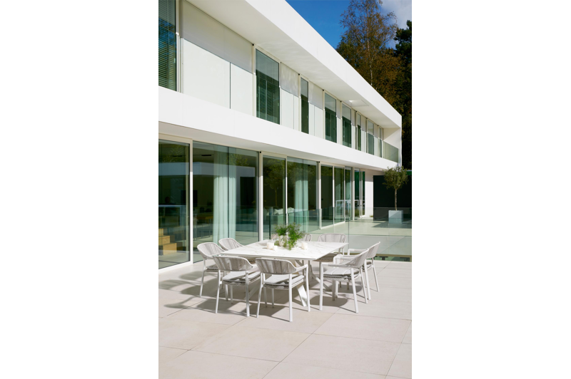 Cesano stapelbare tuinstoel in wit aluminium en wit-grijs wicker