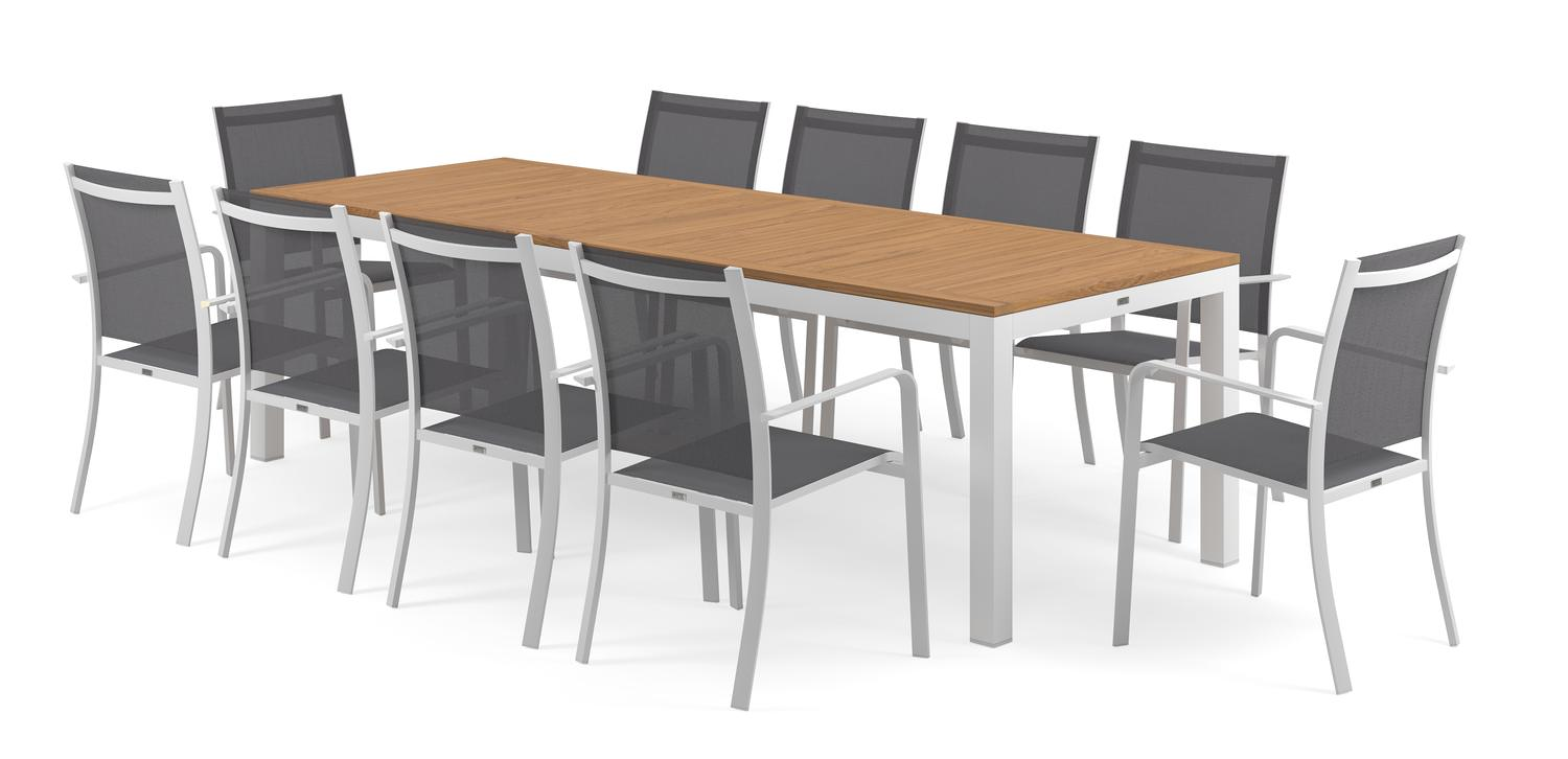 Varese tuinset in wit aluminium en naturel teak tafelblad met 10 stapelbare Calobra tuinstoelen