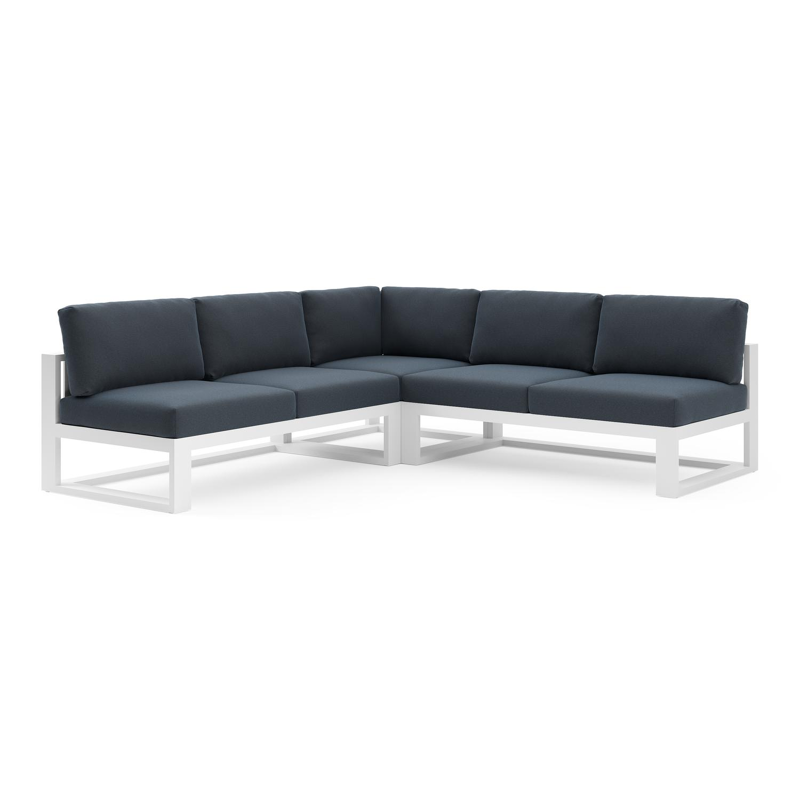 Verato loungehoek in wit aluminium met heritage indigo all weather sunbrella® luxe kussen