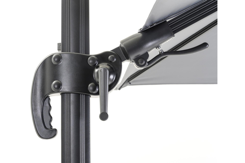 Avola zweefparasol met tiltfunctie in zwart aluminium met grijs sunbrella® premium parasoldoek - L1 300 x L2 300 cm (met voet)