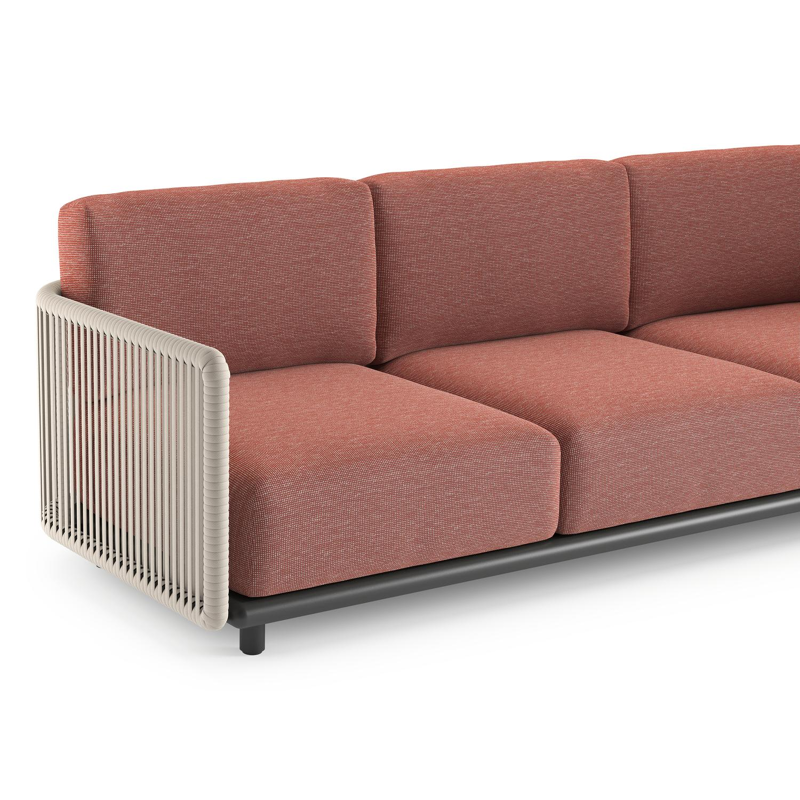 Canapé de jardin Organo en aluminium noir et corde luxe plate tissée verticalement beige et coussin en all weather Sunbrella® luxe slow alezan