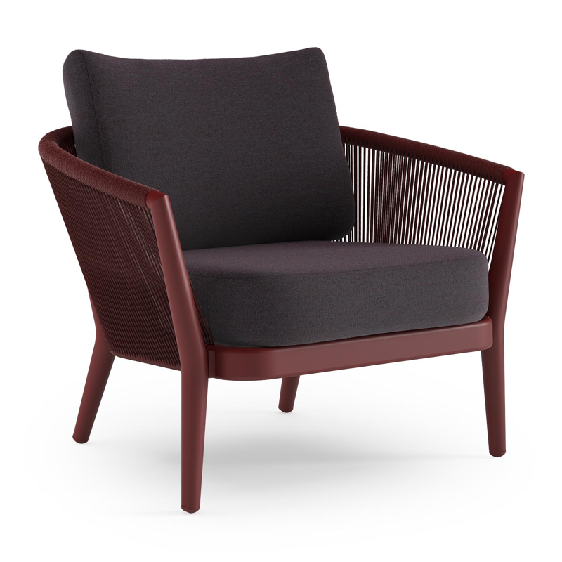 Orso loungestoel in ruby aluminium en ruby verticaal geweven ronde rope met Tundra Red all weather sunbrella® luxe kussen