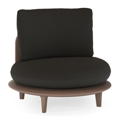 Bomero loungestoel in taupe aluminium met heritage char all weather sunbrella® luxe kussen