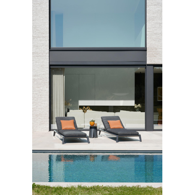 Avila bijzettafel in zwart aluminium - Dia. 45 x H 39 cm