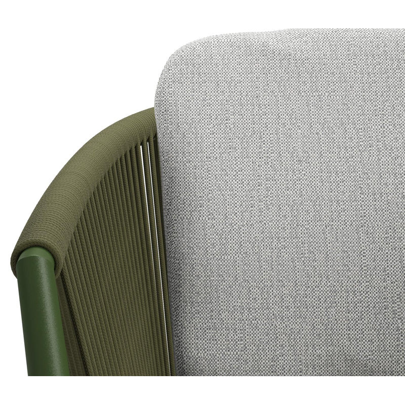 Orso tuinstoel in groen aluminium en groen verticaal geweven ronde rope met luxe zitkussen in All Weather Sunbrella® Luxe Savane Nimbus