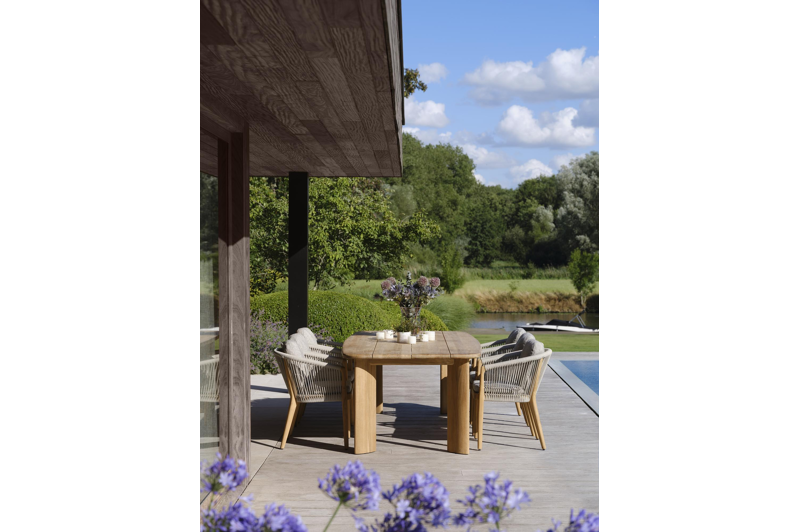 Gardo tuintafel bootvorm in teak - L 255 x B 115 x H 75 cm