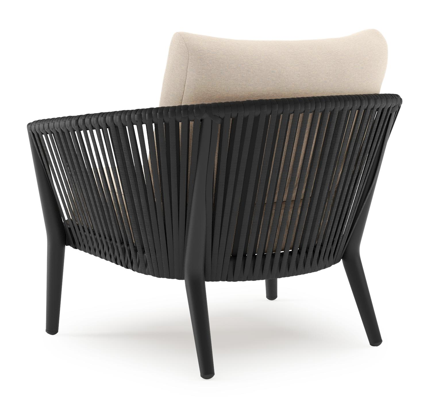 Orso loungestoel in zwart aluminium en zwart verticaal geweven ronde rope met Heritage Papyrus all weather sunbrella® luxe kussen