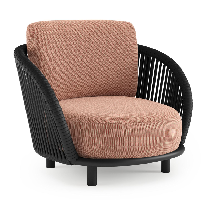 Lupino loungestoel in zwart aluminium en zwart verticaal geweven luxe vlakke brede rope met lopi fawn all weather sunbrella® luxe kussen