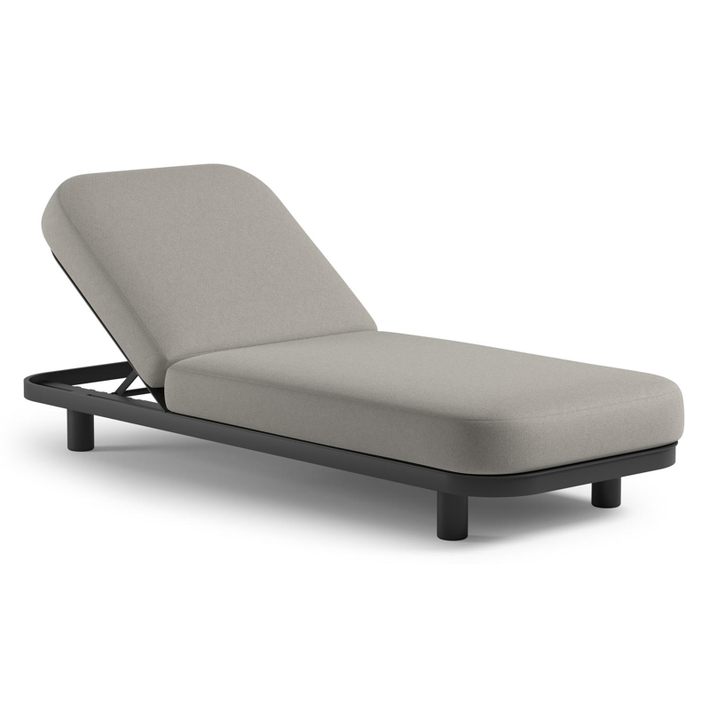 Donato verstelbaar ligbed in zwart aluminium met savane grey all weather Sunbrella® luxe kussen