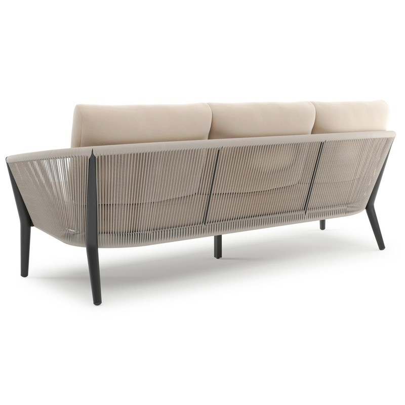 Orso loungeset in zwart aluminium en beige verticaal geweven ronde rope met Natte Linen Chalk all weather sunbrella® luxe kussen