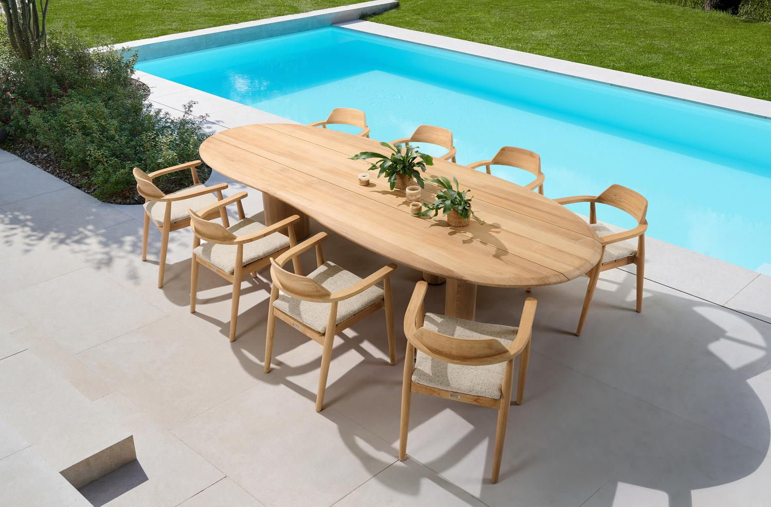 Table de jardin Organo organique en teck - Lg. 320 x Lrg. 128 x Haut. 74 cm