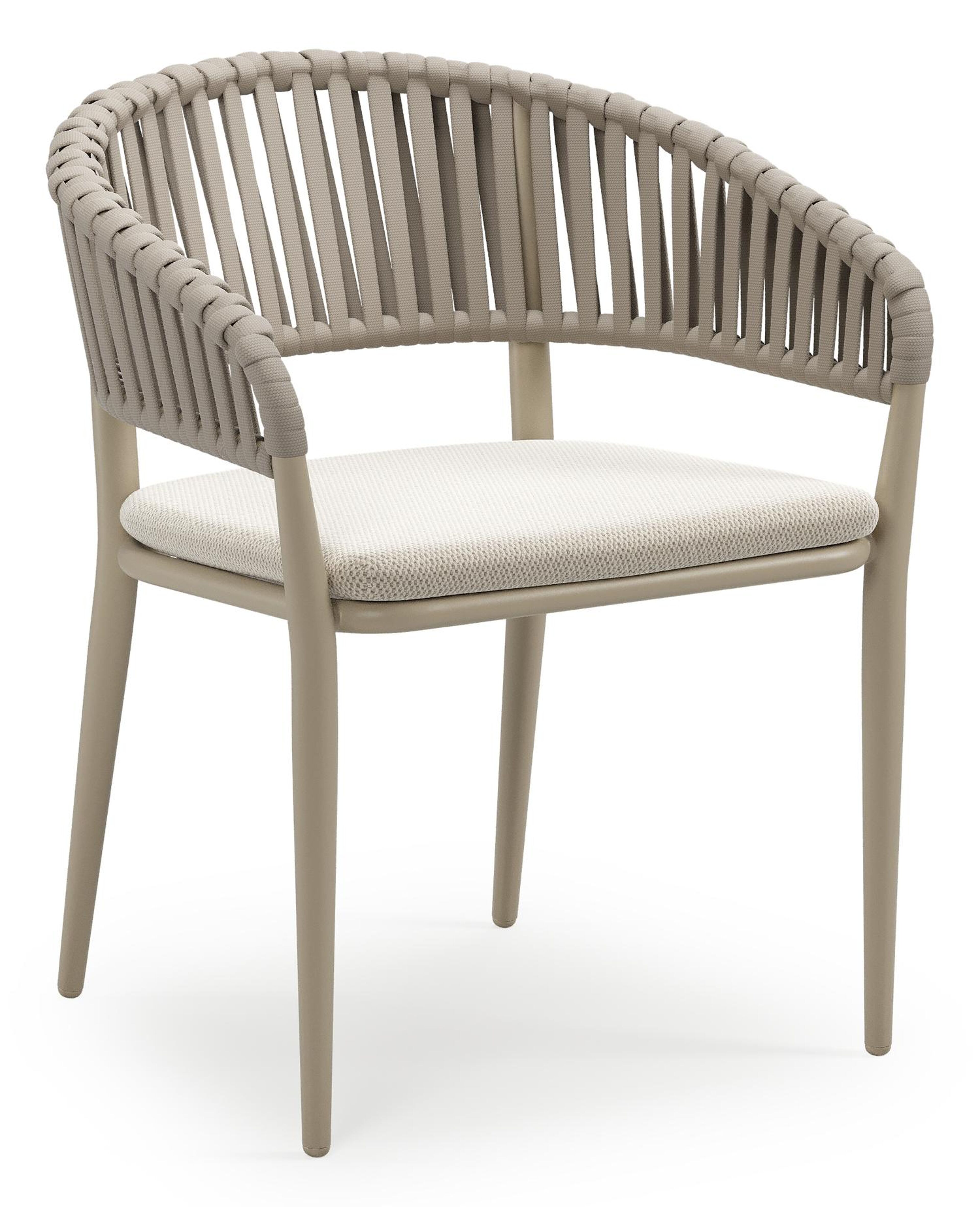 Tolfa stapelbare tuinstoel in beige aluminium en beige verticaal geweven luxe vlakke brede rope met stoelkussen in All Weather Sunbrella® Luxe Lopi Marble