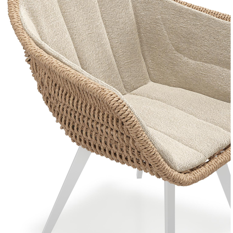 Pagino tuinstoel in wit aluminium en naturel ronde wicker met zitkussen in All Weather Cosytica Marbella Sand