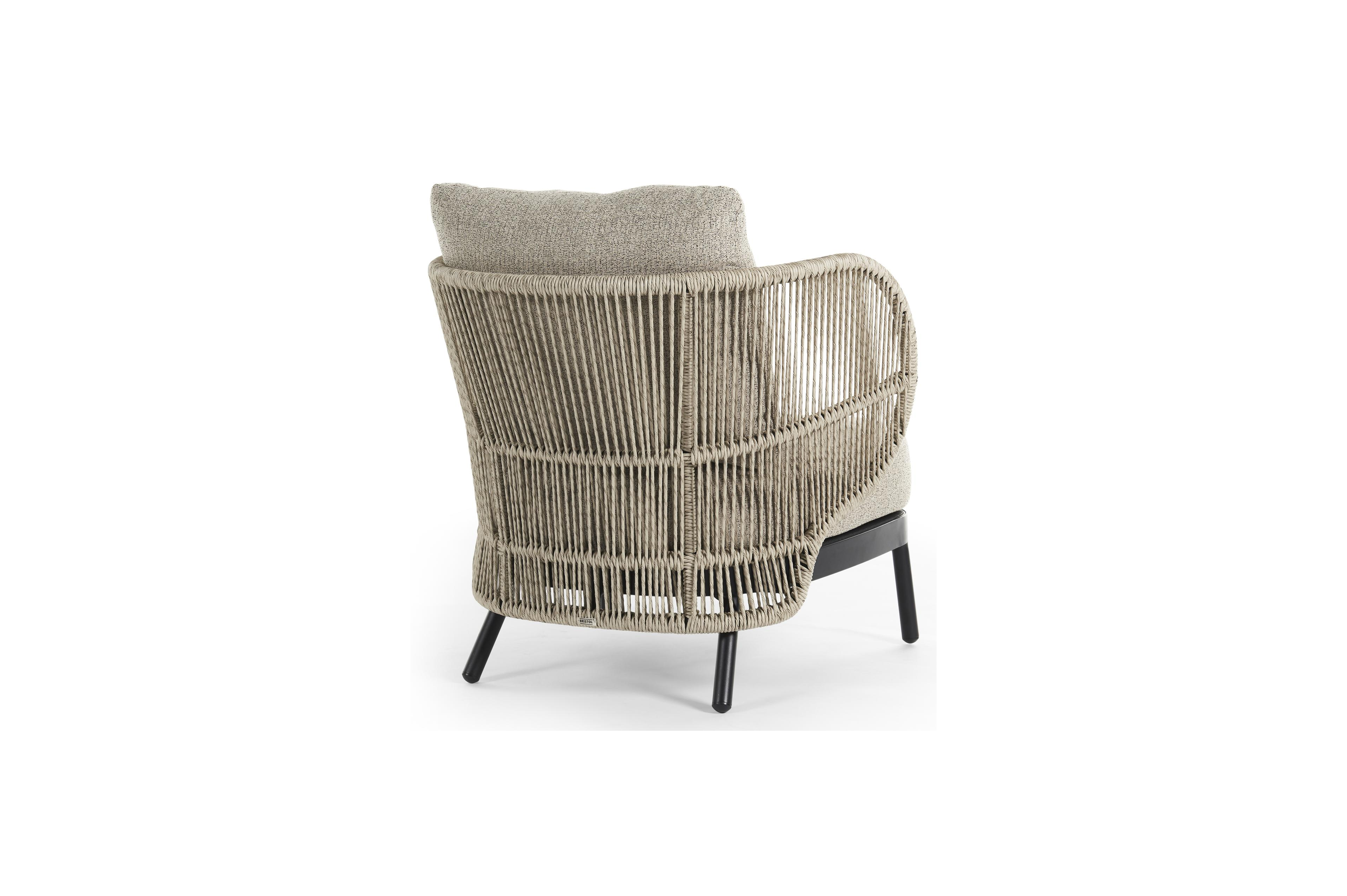 Lugano loungestoel 1-zit in zwart aluminium en beige gedraaide ronde wicker met catania beige All Weather Cosytica kussen