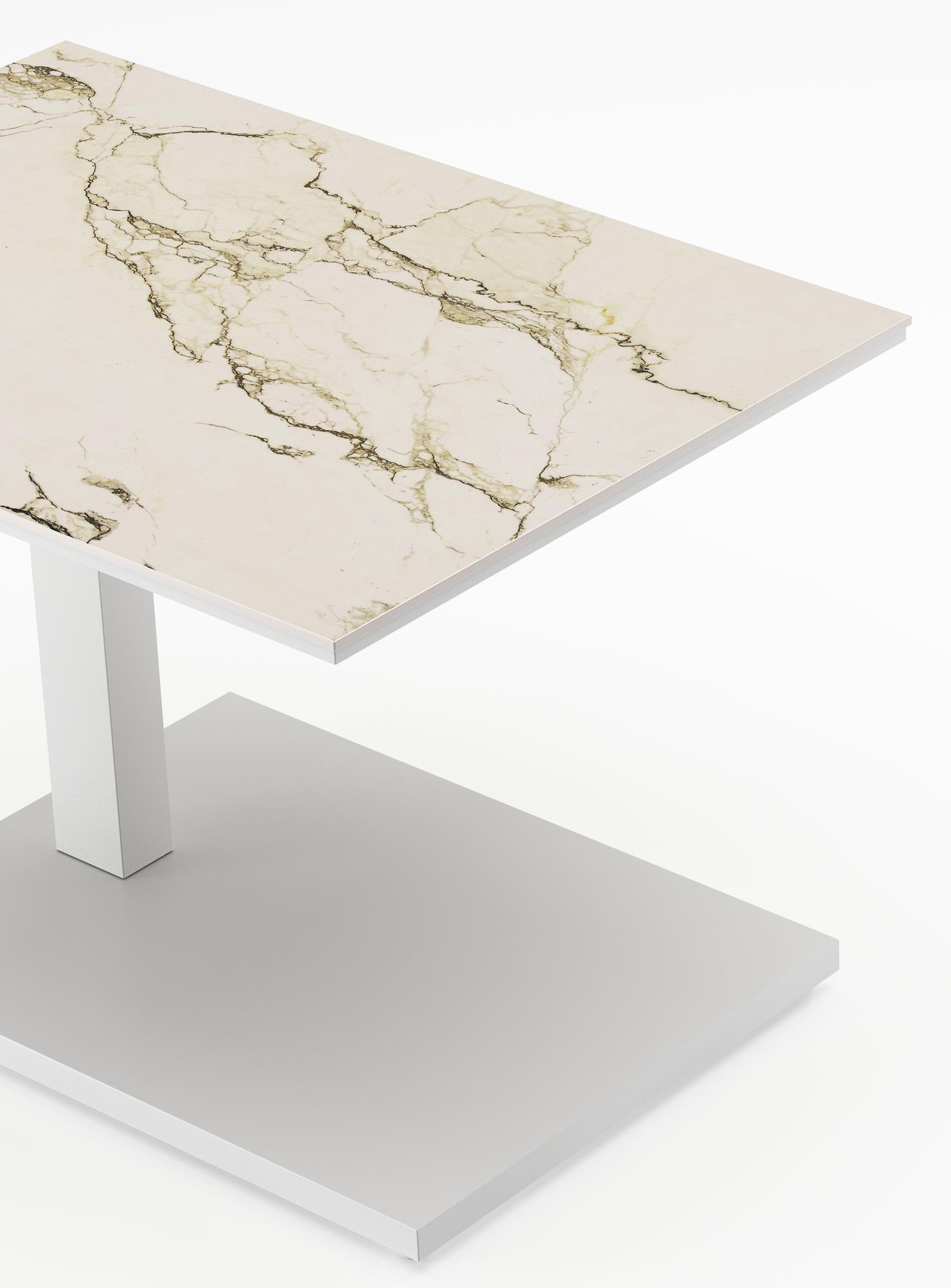 Table d'appoint Cirello en aluminium blanc et céramique pleine colorado dunes - Lg. 70 x Lrg. 80 x Haut. 66 cm