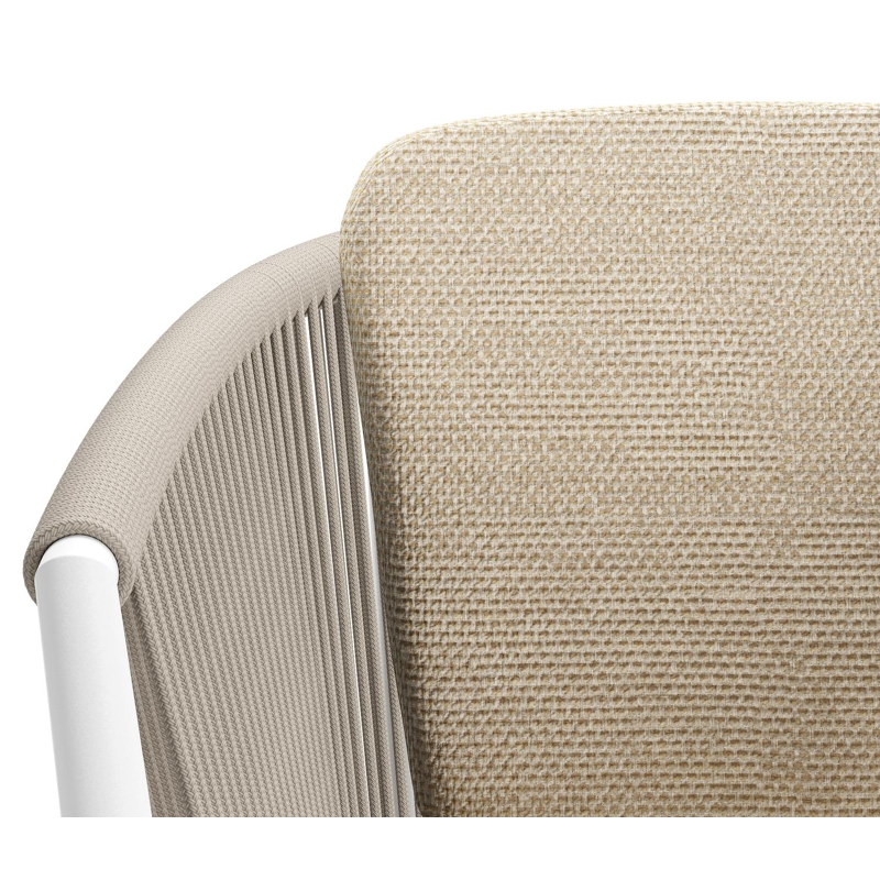 Orso tuinstoel in wit aluminium en beige verticaal geweven ronde rope met zitkussen in All Weather Cosytica Althea Camel