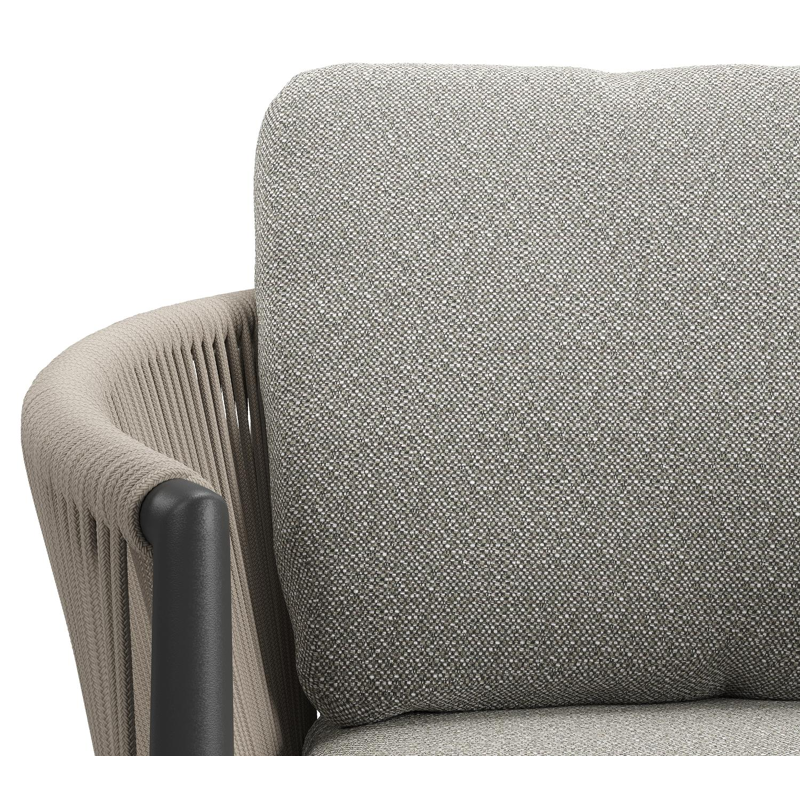 Organo tuinstoel in zwart aluminium en zwart verticaal geweven ronde rope met stoelkussen in All Weather Sunbrella® Luxe Savane Tunder