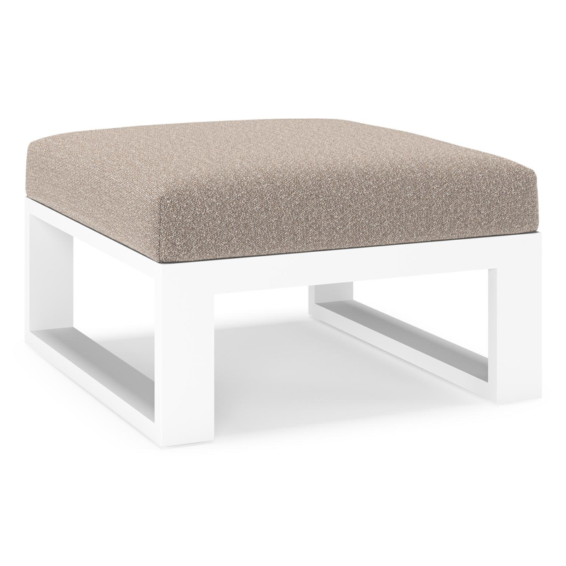 Verato poef in wit aluminium met wander manioc all weather sunbrella® luxe kussen