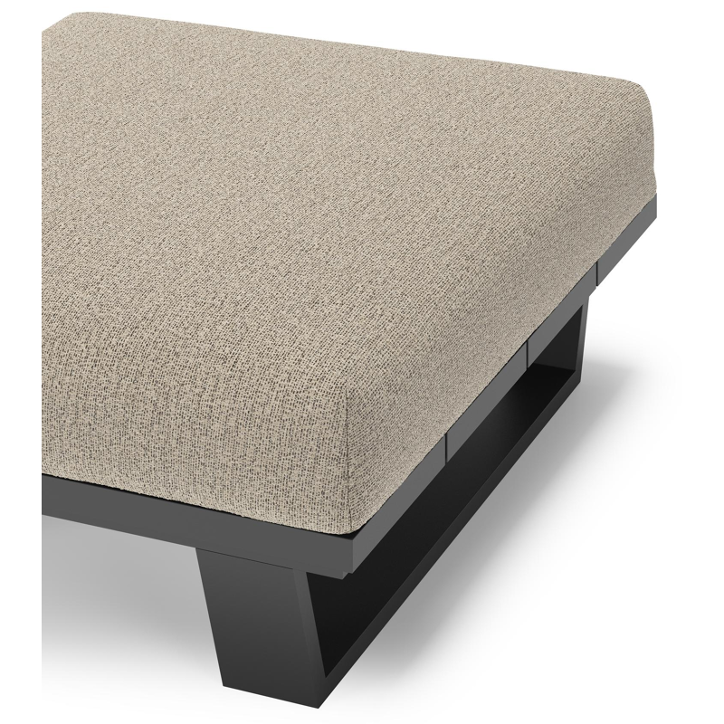 Pouf Pagino en aluminium noir et coussins en all weather cosytica catania beige