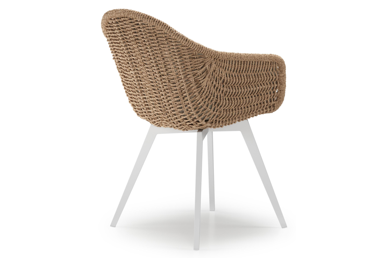 Pagino tuinstoel in wit aluminium en naturel ronde wicker met kussen in bora forest all weather cosytica