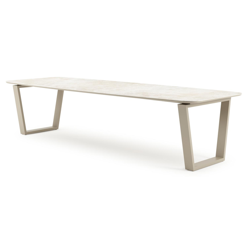 Table de jardin Pagino forme de bateau en aluminium beige et céramique pleine Rapolano Lg. 315 x Lrg. 115 cm